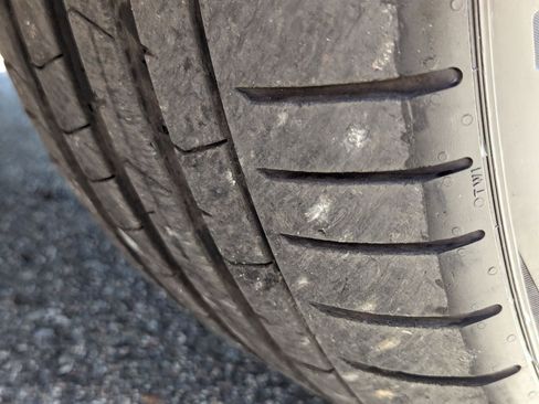 Used 2024 BMW X5 M60i w/ Climate Comfort Package image 12