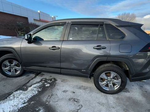 Certified 2022 Toyota RAV4 XLE image 4