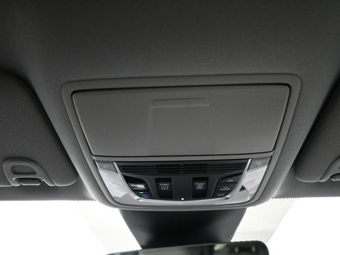 Certified 2023 Acura MDX SH-AWD w/ Technology Package image 17