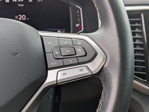 Used 2023 Volkswagen Atlas SEL AWD/4WD image 25