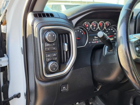 Used 2019 Chevrolet Silverado 1500 LT Trail Boss image 18