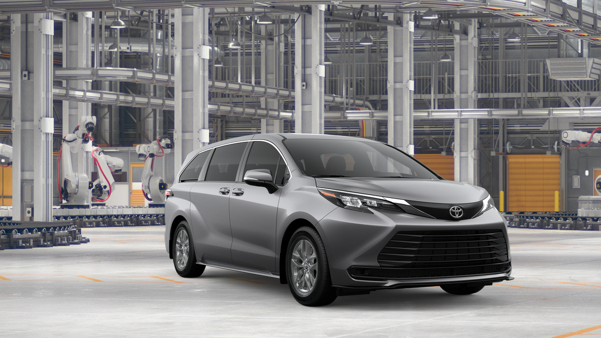 New 2026 Toyota Sienna LE FWD image 17