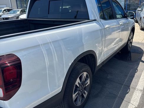 Used 2019 Honda Ridgeline RTL-T image 2