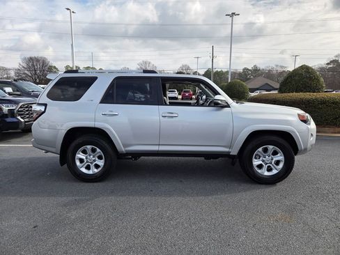 Used 2020 Toyota 4Runner SR5 Premium w/ Moonroof Package image 16