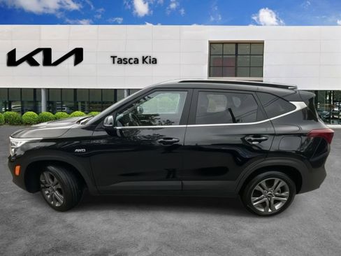 Used 2023 Kia Seltos S w/ Navigation Package image 3