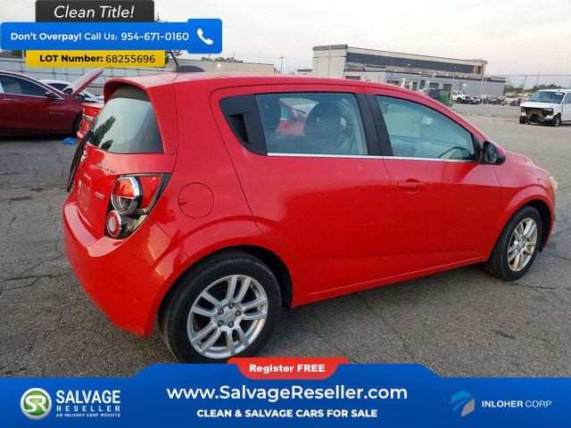 Used 2015 Chevrolet Sonic LT w/ Fun and Sun Package FWD image 4