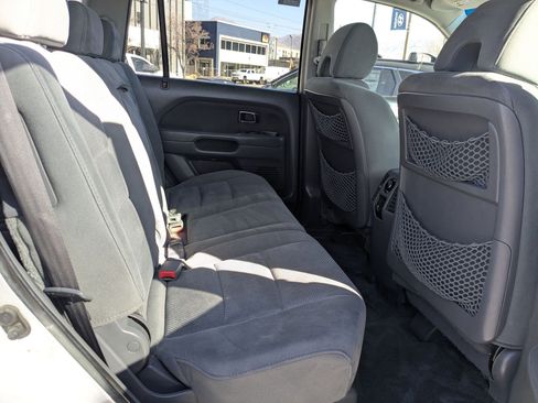 Used 2006 Honda Pilot EX image 29