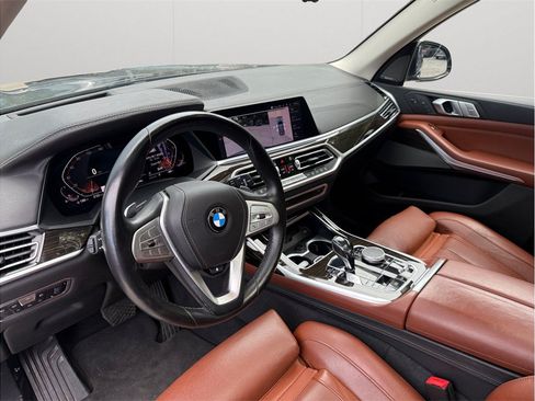 Used 2019 BMW X7 xDrive50i w/ Premium Package AWD/4WD image 5