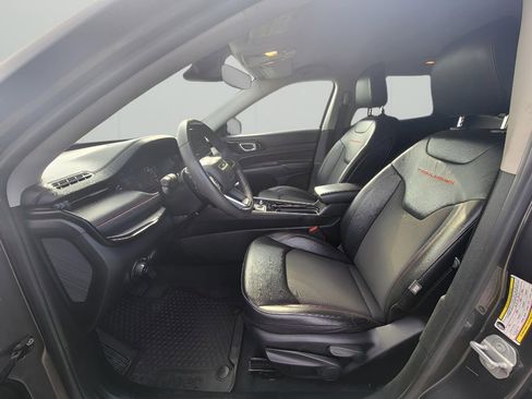 Used 2022 Jeep Compass Trailhawk image 14