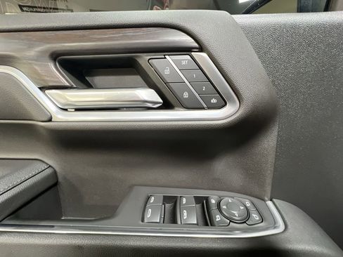 Certified 2022 GMC Sierra 1500 SLT image 23