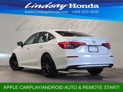 Used 2023 Honda Civic Sport image 4