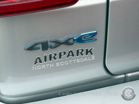 Used 2024 Jeep Wrangler High Altitude image 12