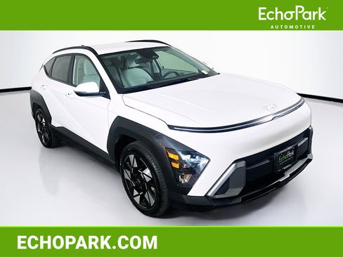 Used 2025 Hyundai Kona SEL image 1