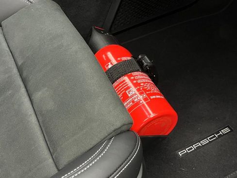 Used 2025 Porsche 911 GT3 RS image 38