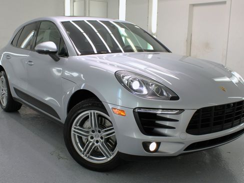 Used 2017 Porsche Macan S image 29