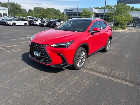 Used 2025 Lexus NX 350h AWD w/ Luxury Package image 6