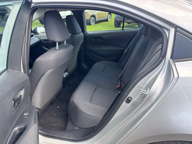 Used 2025 Toyota Corolla LE FWD image 16