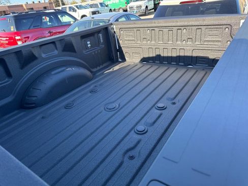 Used 2026 Ford F250 Lariat w/ Black Appearance Package image 9