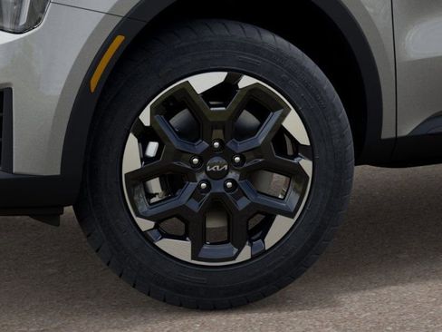 New 2026 Kia Sorento S image 9