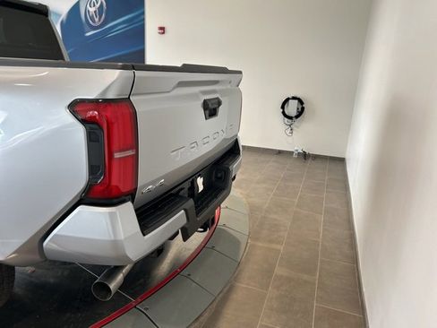 New 2025 Toyota Tacoma SR5 image 5