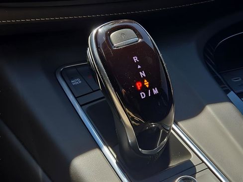 Used 2024 Cadillac Escalade V w/ LPO, ONYX Package image 18