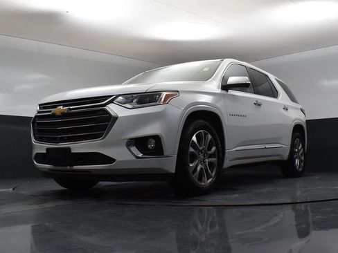 Used 2021 Chevrolet Traverse Premier w/ LPO, Floor Liner Package AWD/4WD image 13