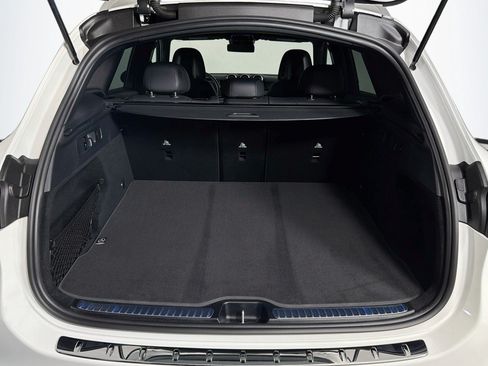 Used 2026 Mercedes-Benz GLC 300 image 22