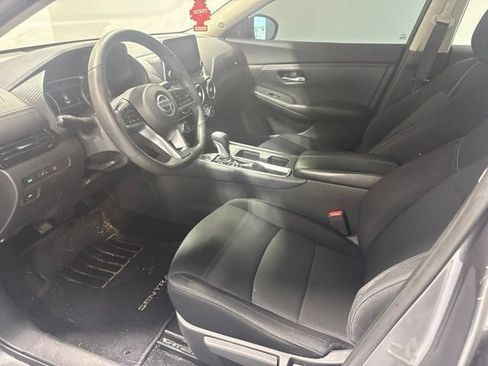 Used 2021 Nissan Sentra SV FWD image 12