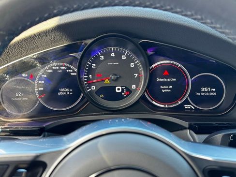 Used 2023 Porsche Cayenne S Platinum image 22