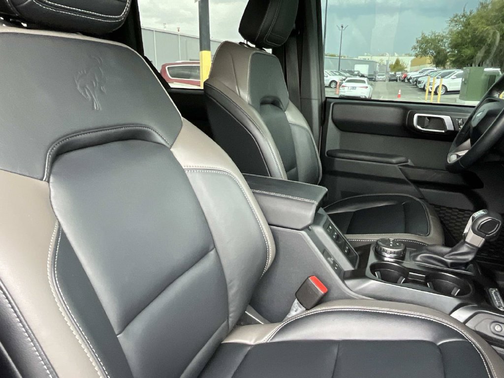 Used 2025 Ford Bronco Outer Banks AWD/4WD image 29