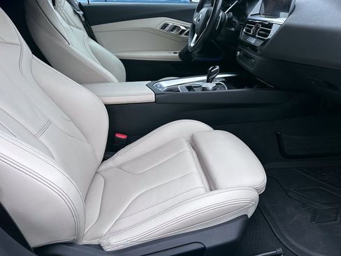 Used 2020 BMW Z4 sDrive30i w/ Convenience Package image 40
