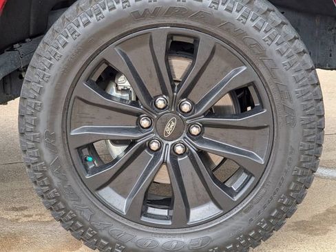 Used 2020 Ford F150 XLT w/ Equipment Group 302A Luxury AWD/4WD image 10