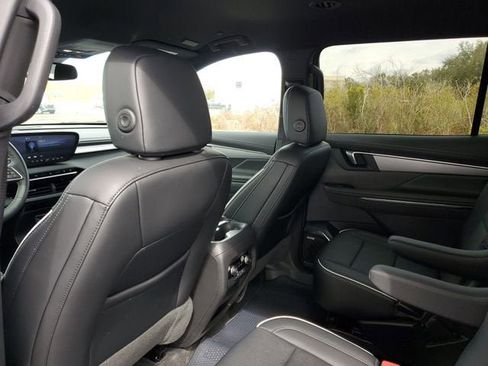 New 2026 Buick Enclave Preferred image 10