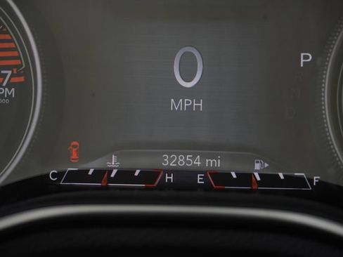 Used 2019 Jeep Cherokee Limited FWD image 28