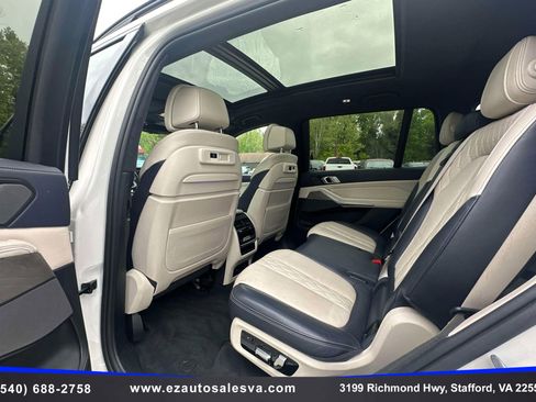 Used 2019 BMW X7 xDrive50i w/ M Sport Package AWD/4WD image 19