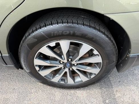 Used 2015 Subaru Outback 2.5i Limited AWD/4WD image 14