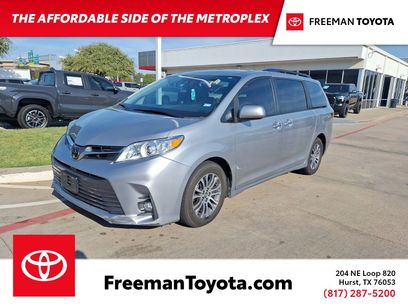 Used 2018 Toyota Sienna XLE