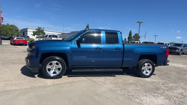 Used 2018 Chevrolet Silverado 1500 LT w/ All Star Edition AWD/4WD image 5