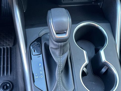 Used 2024 Toyota Highlander XLE image 27