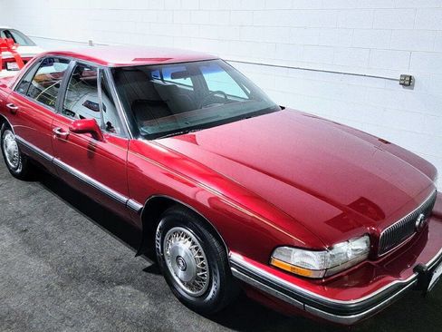 Used 1995 Buick Le Sabre Custom image 37