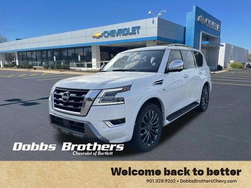 Used 2022 Nissan Armada Platinum w/ Captain's Chairs Package AWD/4WD image 3