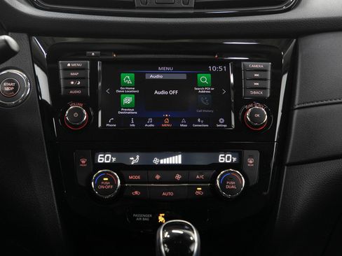 Used 2020 Nissan Rogue SV w/ Premium Package AWD/4WD image 18