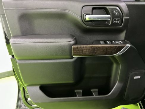 Used 2019 GMC Sierra 1500 Denali w/ Denali Ultimate Package AWD/4WD image 17