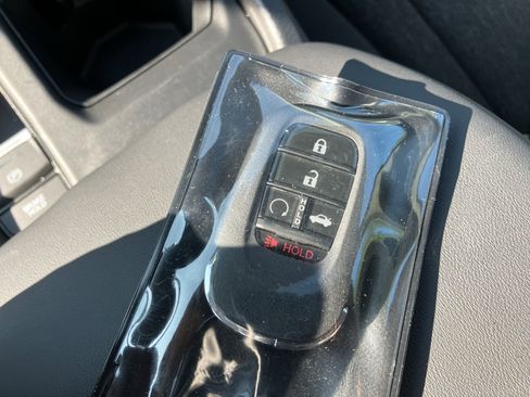 Used 2025 Honda Accord SE image 37