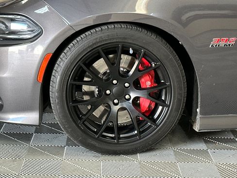 Used 2016 Dodge Charger SRT w/ Harman/Kardon Audio Group RWD image 43