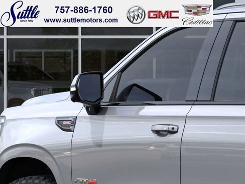 New 2026 GMC Yukon XL AT4 w/ AT4 Premium Package AWD/4WD image 12