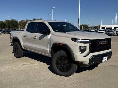 New 2026 GMC Canyon Elevation w/ Convenience Package image 2