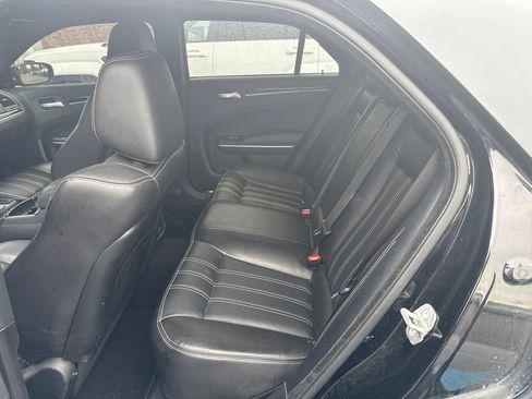 Used 2020 Chrysler 300 S RWD image 4