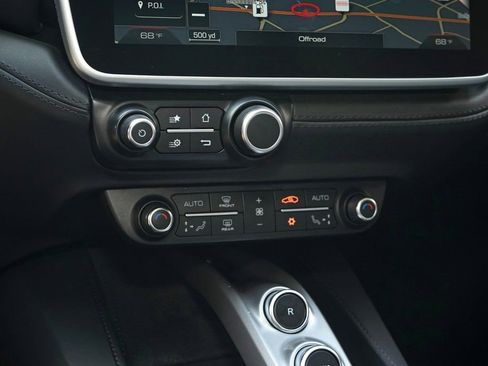 Used 2023 Ferrari Portofino M image 19