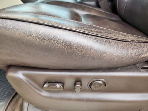 Used 2014 Cadillac Escalade Platinum image 19